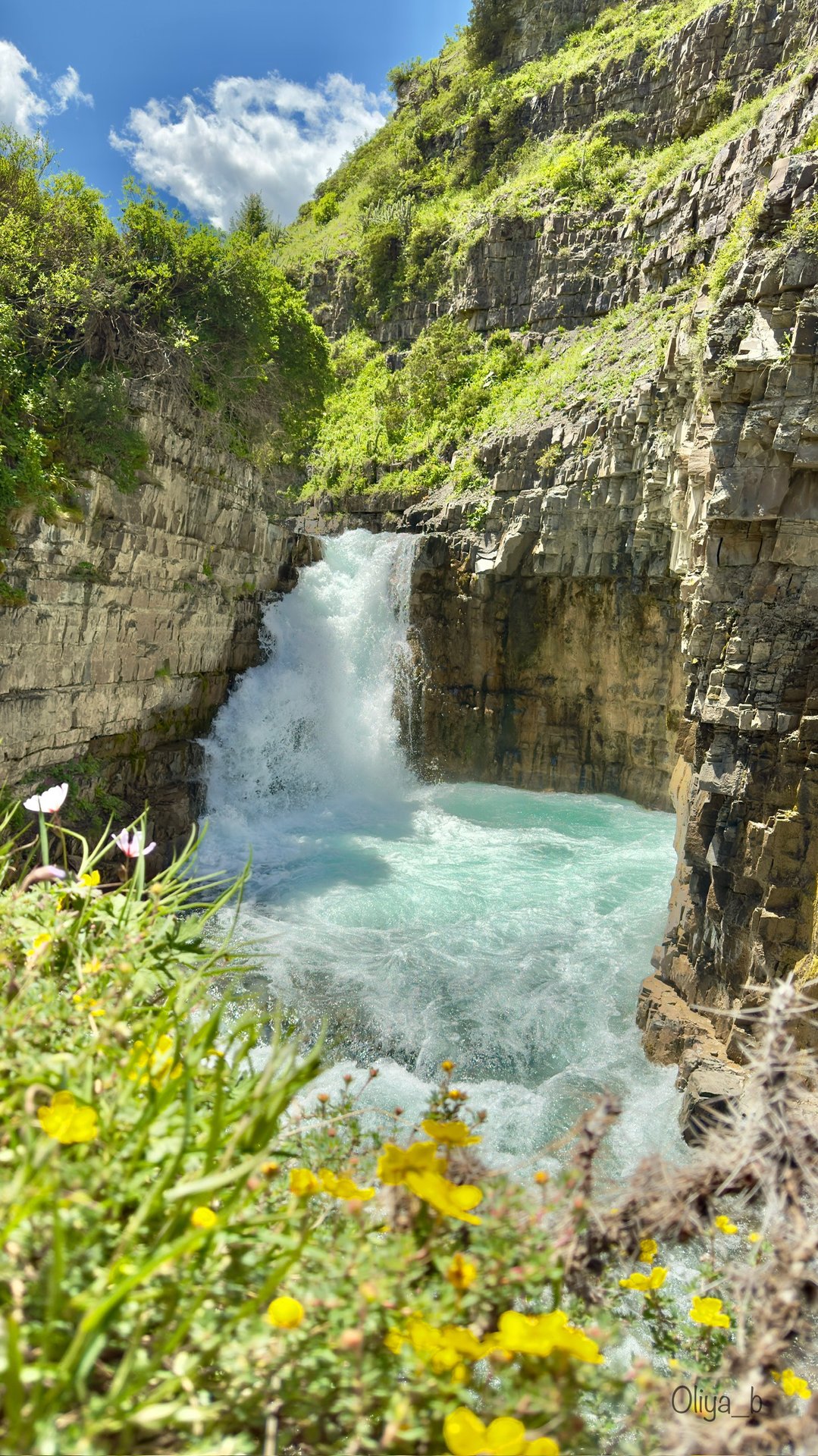 Tekes Waterfall